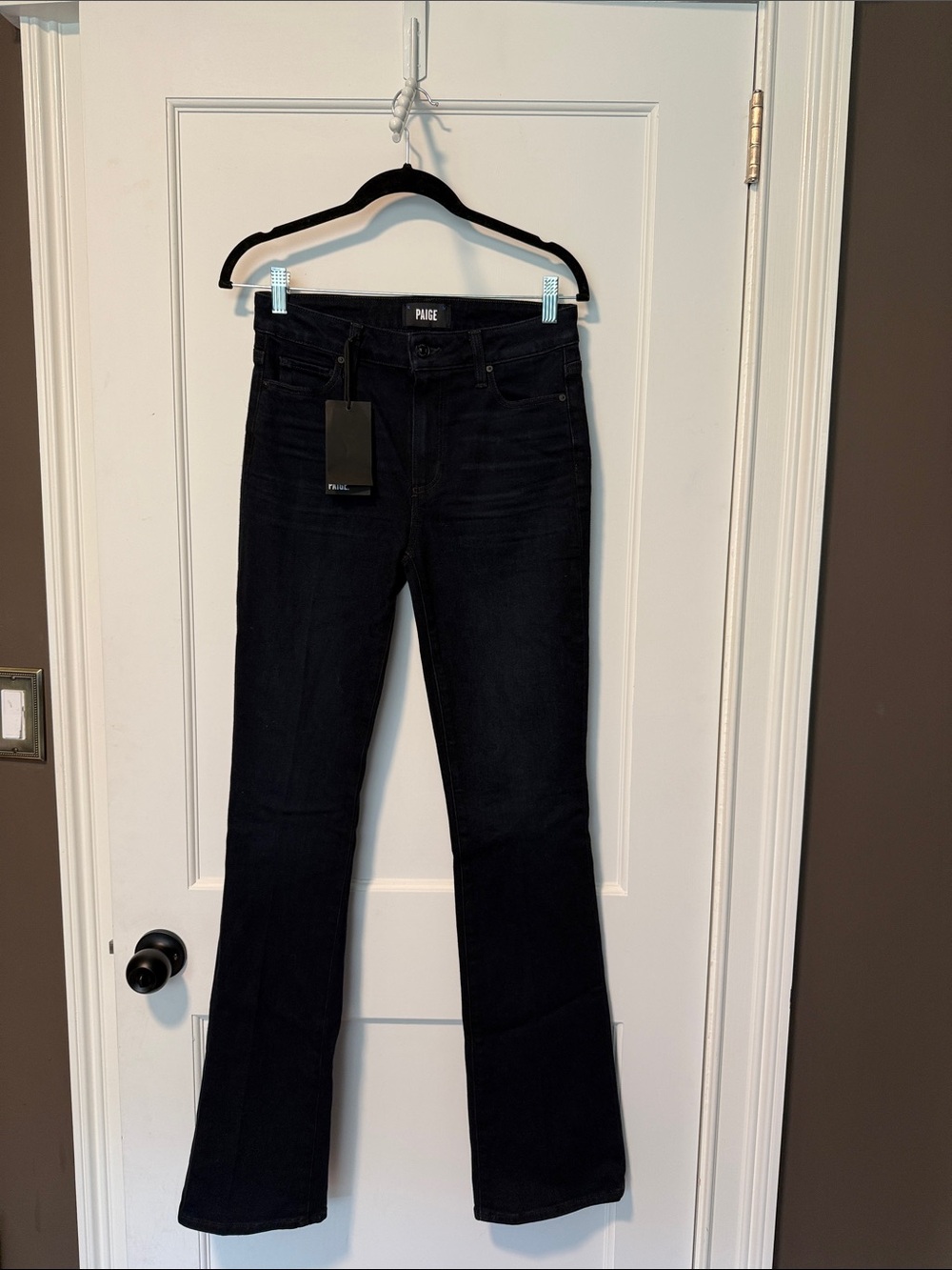 PAIGE NWT Manhattan slim boot dark wash jeans